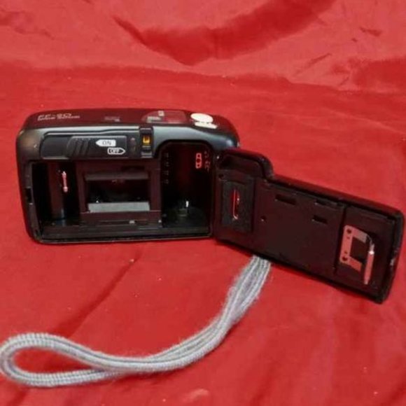 VINTAGE 1993 RICOH FF-20 WIDEZOOM CAMERA - Picture 6 of 6